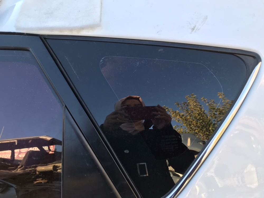 2014 MODEL TOYOTA AURİS ÇIKMA KELEBEK CAMI  KUSURSUZ